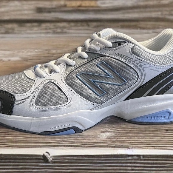 New. Balance - Picture 3 of 5